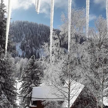 Vikendica Teodora * Яхорина